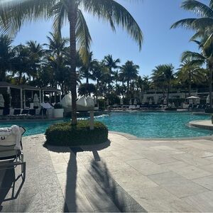 Meet your Posher, Lola